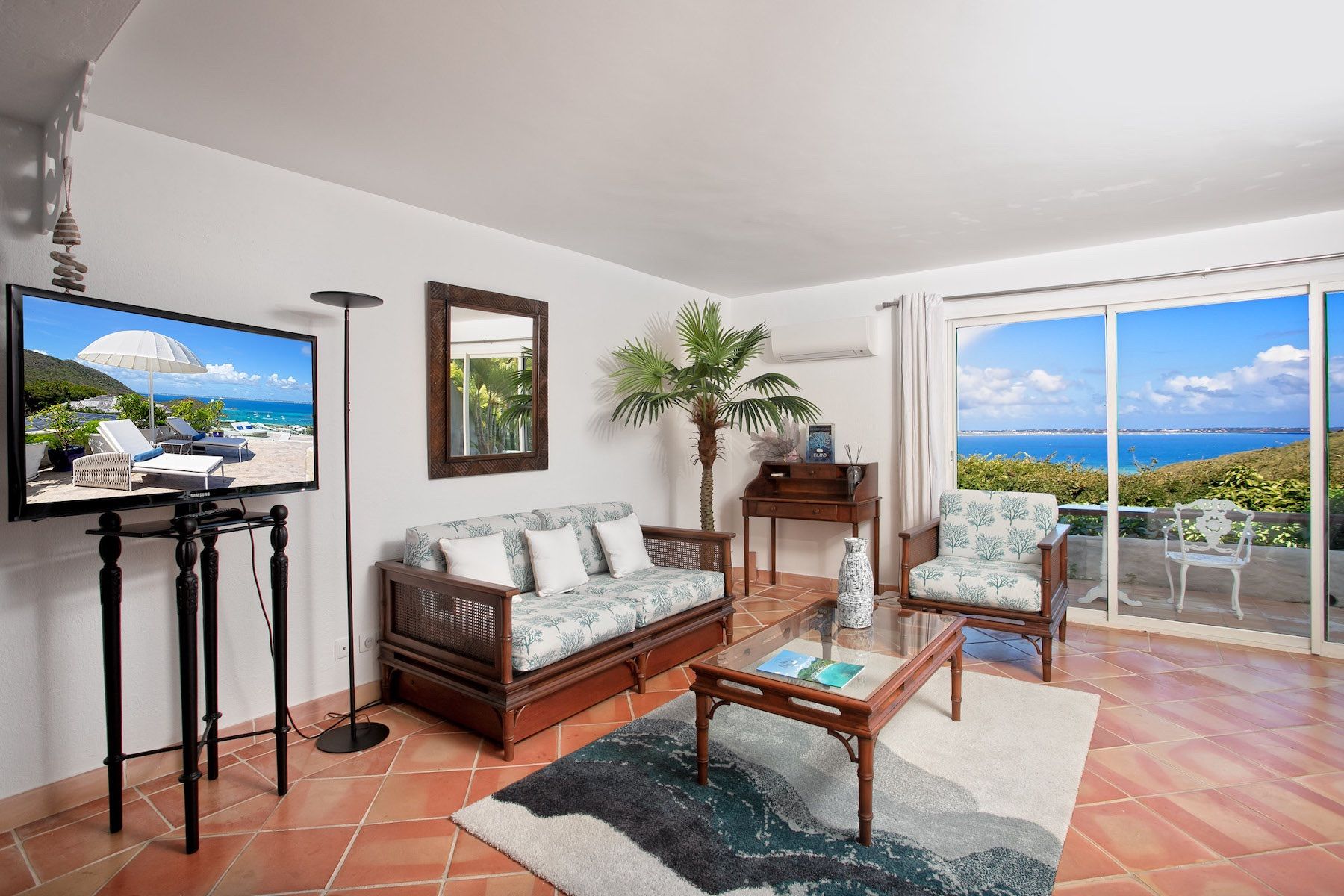 Privilege Estate villa photo.